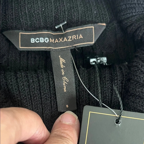 BCBGMaxAzria Black Knit Top - Picture 3 of 6